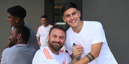 Roma, Dybala saluta De Rossi dopo l’esonero: "Il calcio è spesso ingiusto"