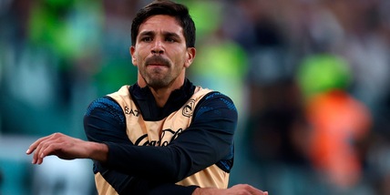 Napoli, Simeone pazzo di Conte: "Ricorda mio padre". E sullo scudetto...