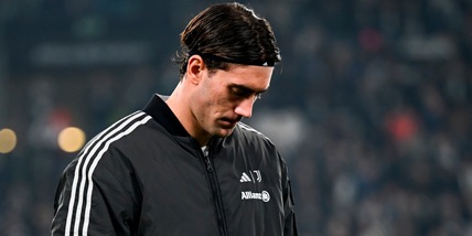 Vlahovic in riserva, ora Motta ha un problema in più. E non dipende dalla Juve