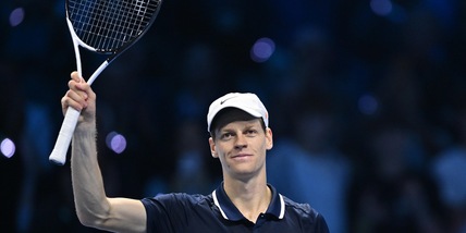 Sinner: manifesta superiorità. Tra Djokovic e Tyson. Quasi imbarazzante