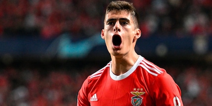 Juve, si giocano partite anche fuori dal campo tra mercato e plusvalenze