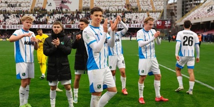 Grosso vola e ringrazia la Juve. Reggiana-Bari, insulti razzisti e caos