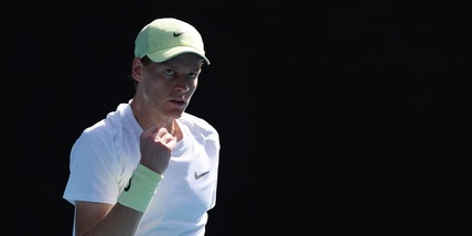 Sinner, buona la prima all'Australian Open: battuto Jarry in tre set