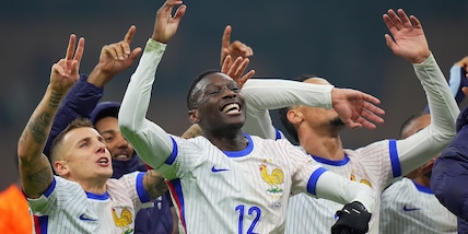 Kolo Muani-Juve, perché l’affare non è ancora chiuso. Araujo, agitazione social Kolo Muani-Juve, perché l’affare non è ancora chiuso. Araujo, agitazione social