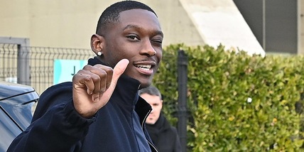 Kolo Muani freme e punta Conte: quando può arrivare l'ufficialità alla Juve Kolo Muani freme e punta Conte: quando può arrivare l'ufficialità alla Juve