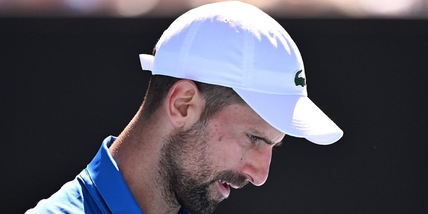 Djokovic adesso fa tenerezza, corretto il tiro: “Una reazione vergognosa”