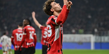 Joao Felix gol all’esordio, Gimenez assist e Abraham doppietta: Milan tris, Roma ko