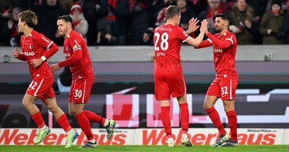 Grifo lancia il Friburgo. Frena il Leverkusen, lo Stoccarda sbanca Dortmund