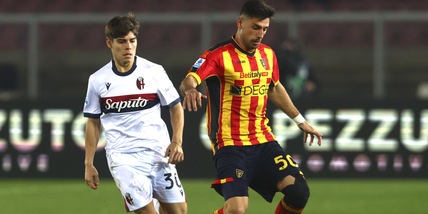 Lecce-Bologna finisce senza reti: gol annullato a Dallinga nel finale