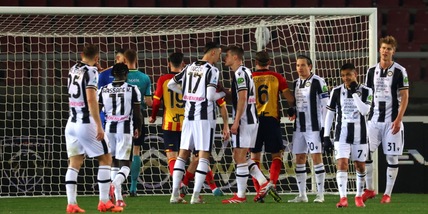 L'Udinese vince a Lecce con il rigore di Lucca battuto tra doppie polemiche