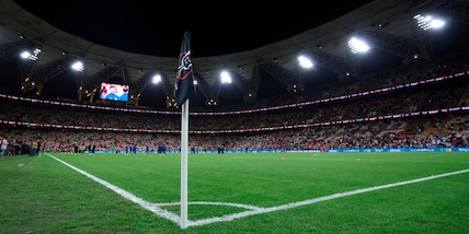 Arriva una "punizione" per i portieri che perdono tempo: come funzionerà