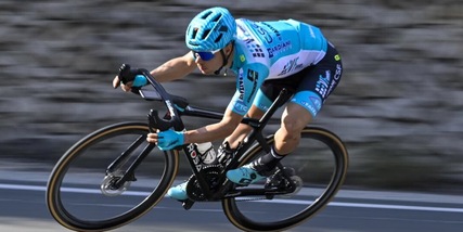 "Mani addosso e mi hanno lanciato una pietra, ho paura": ciclista sotto shock