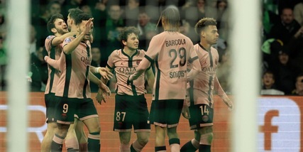 Psg show, Kvara-gol: Saint-Etienne travolto 6-1. Marsiglia ko, De Zerbi a -22