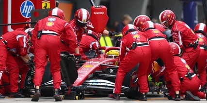 È una Ferrari alla ricerca del (tanto) tempo perduto