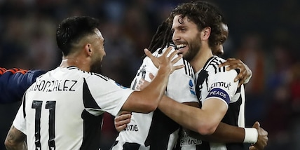 Juve protagonista, la Roma si salva: gol Locatelli, l'1-1 se l'inventa Ranieri