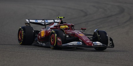 La McLaren è già bollente, Ferrari rinnovata e gelata