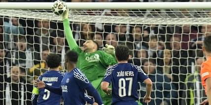 Donnarumma eroe Psg, il Barcellona di Szczesny ne prende tre ma è semifinale Champions