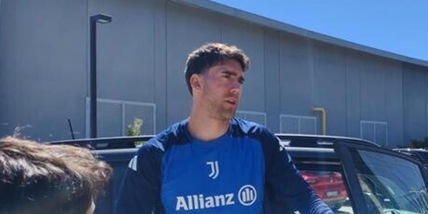 Infortunio Vlahovic, l'esito degli esami: cos'ha e tempi di recupero