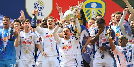 Festa Leeds, trionfo in Championship: si torna in Premier League