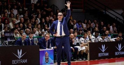 Batti Napoli e poi spera: Bertram a caccia del successo nell’ultima gara casalinga per darsi ancora una chance-playoff