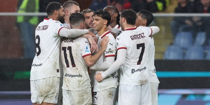 Leao trascina il Milan: Genoa rimontato a Marassi, Conceicao a -2 dalla Fiorentina