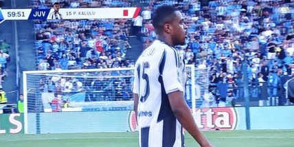 Kalulu espulso, follia in Lazio-Juve: colpo in testa a Castellanos