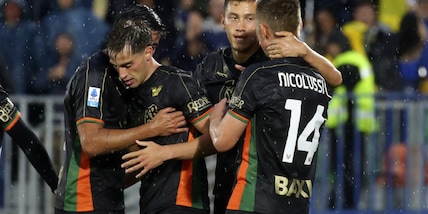 Cande-Oristanio, il Venezia sogna. Alla Fiorentina non basta Mandragora