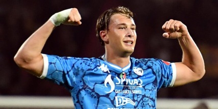 Playoff Serie B, lo Spezia ipoteca la finale. Cremonese ko, 2-1 Juve Stabia all'andata