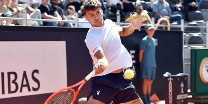 Cobolli eccezionale! Rublev schiantato, trionfo ad Amburgo. "Il giorno più bello della mia vita"