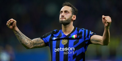 Calhanoglu: “San Siro silenzioso, così ho capito di farcela con il Barça”