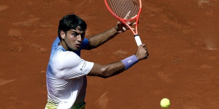 Cobolli lotta 2 set, poi si arrende al 3°: Zverev agli ottavi al Roland Garros