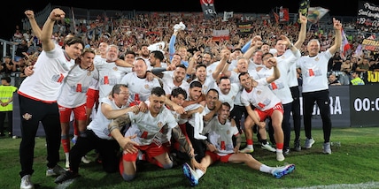 La Cremonese fa festa in casa dello Spezia: De Luca e Collocolo firmano il ritorno in Serie A