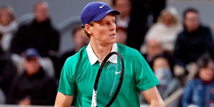 Sinner devastante, finale Roland Garros con Alcaraz! Djokovic abbattuto