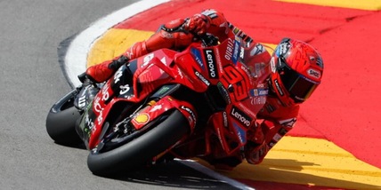 Marc Marquez fa il vuoto e si prende la Sprint di Aragon! Male Bagnaia