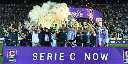 Pescara, la festa per la Serie B: eroe Plizzari