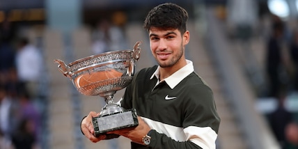 Sinner-Alcaraz, la finale più bella del Roland Garros: dopo oltre cinque ore Jannik si arrende