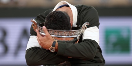 “Jannik ribaltato con un pugno”: Sinner-Alcaraz, il retroscena sulla finale Roland Garros