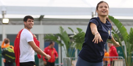 "Sono carico, comanda la Raducanu! Ci divertiremo": Alcaraz annuncia la coppia