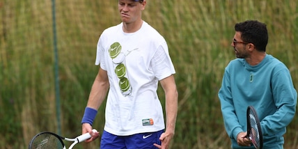 Sinner, Wimbledon inizia: smorfia con Vagnozzi, lavoro con Dimitrov, incontro con...Djokovic!