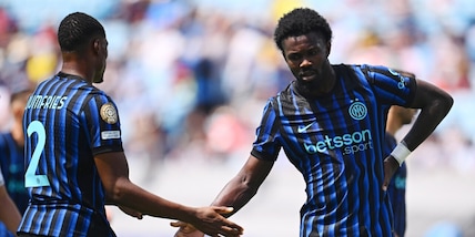 Inter, già 70 milioni spesi: ora si vende. Ansia Dumfries, se parte Thuram...