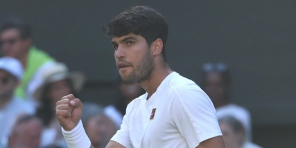 Alcaraz show a Wimbledon: annienta Norrie in tre set e vola in semifinale