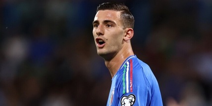 Napoli, Conte scatenato: Lucca dopo Lang, Beukema e De Bruyne! E clausola da 80 mln