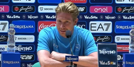 De Bruyne, è tridente Napoli: "Dopo Guardiola, ora Conte: un fenomeno"
