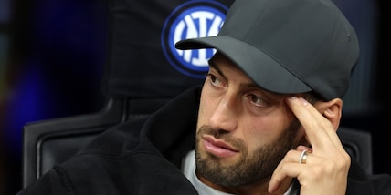 Calhanoglu, fuga dall'Inter: apertura al Fenerbahce, Mourinho lo aspetta