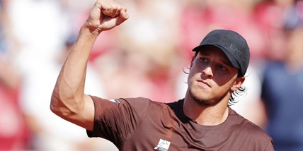 Darderi vince ancora: battuto Carabelli, è in finale a Umago