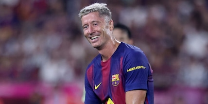 Lewandowski ancora uomo mercato: sirene arabe ma lui vuole restare a Barcellona