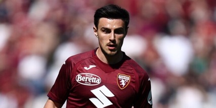 Oristanio non tramonta, Elmas legato. E serve un esterno sinistro