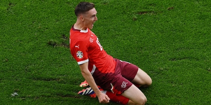 Pisa scatenato dopo Cuadrado: è fatta per Aebischer dal Bologna