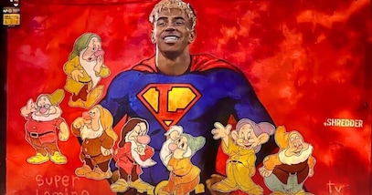 Yamal, vandalizzato il murales: spuntano le immagini dei sette nani