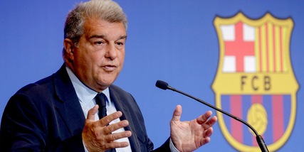 Laporta, allarme Barcellona: "Rischiamo di non iscrivere i nuovi acquisti"